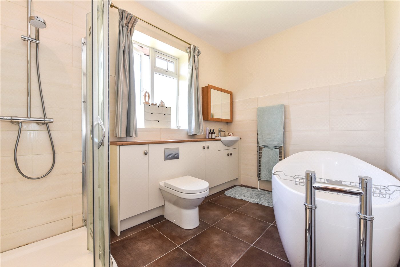 En Suite Bathroom